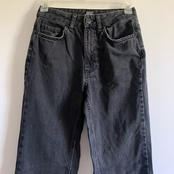 Urban Outfitters BDG Washed Black Mom High-Rise Straight Leg Boho Jeans Size 24 - Picture 4 of 7